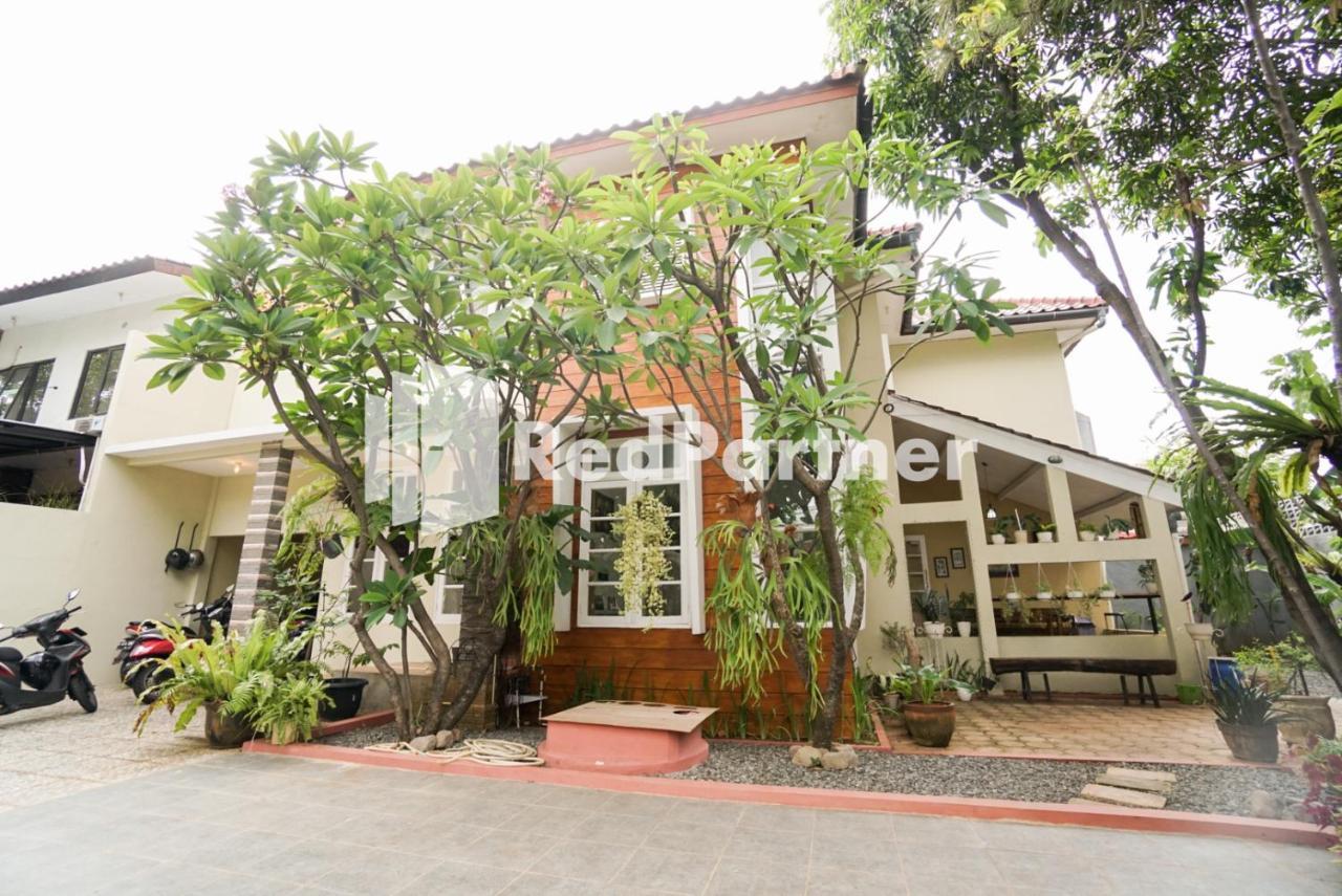 Fazza Syariah Mitra Reddoorz Hotel จาการ์ตา ภายนอก รูปภาพ