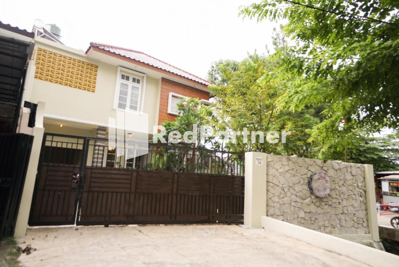 Fazza Syariah Mitra Reddoorz Hotel จาการ์ตา ภายนอก รูปภาพ