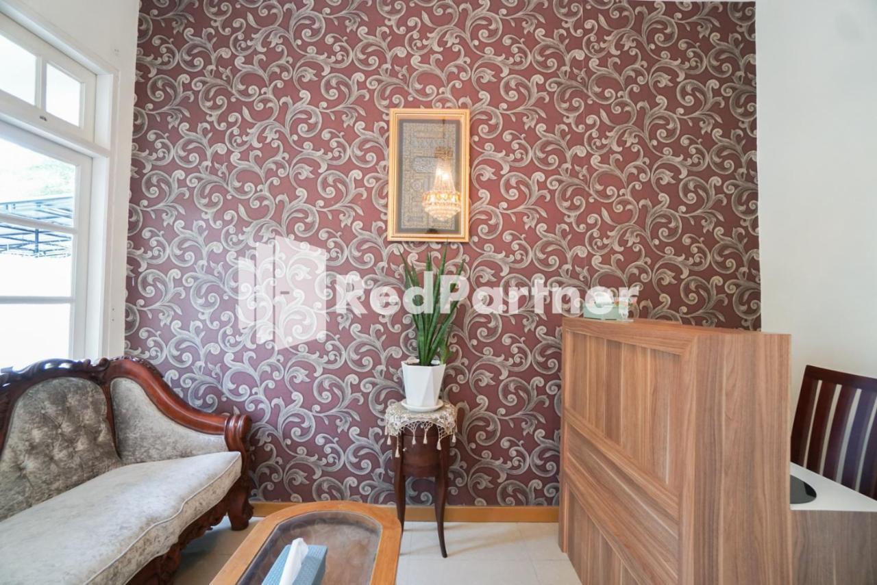 Fazza Syariah Mitra Reddoorz Hotel จาการ์ตา ภายนอก รูปภาพ