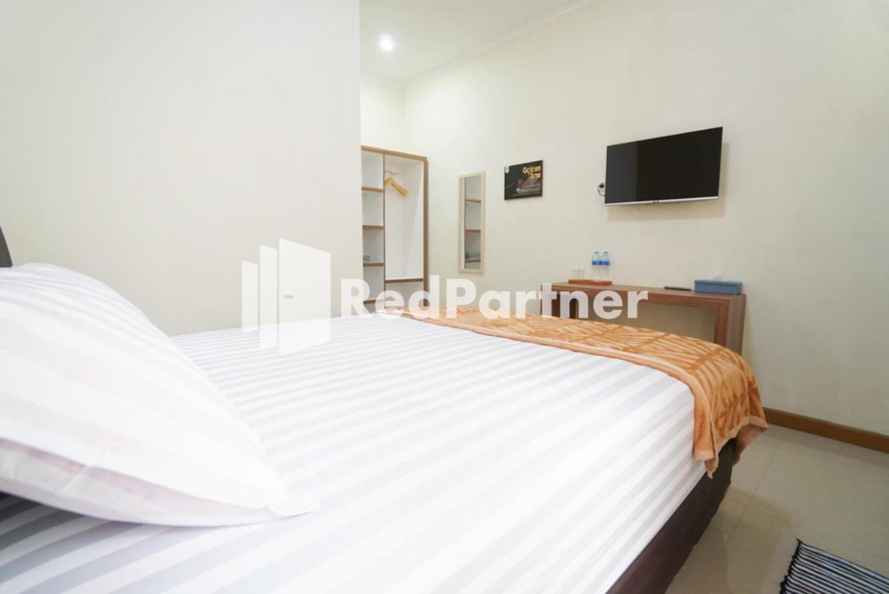 Fazza Syariah Mitra Reddoorz Hotel จาการ์ตา ภายนอก รูปภาพ