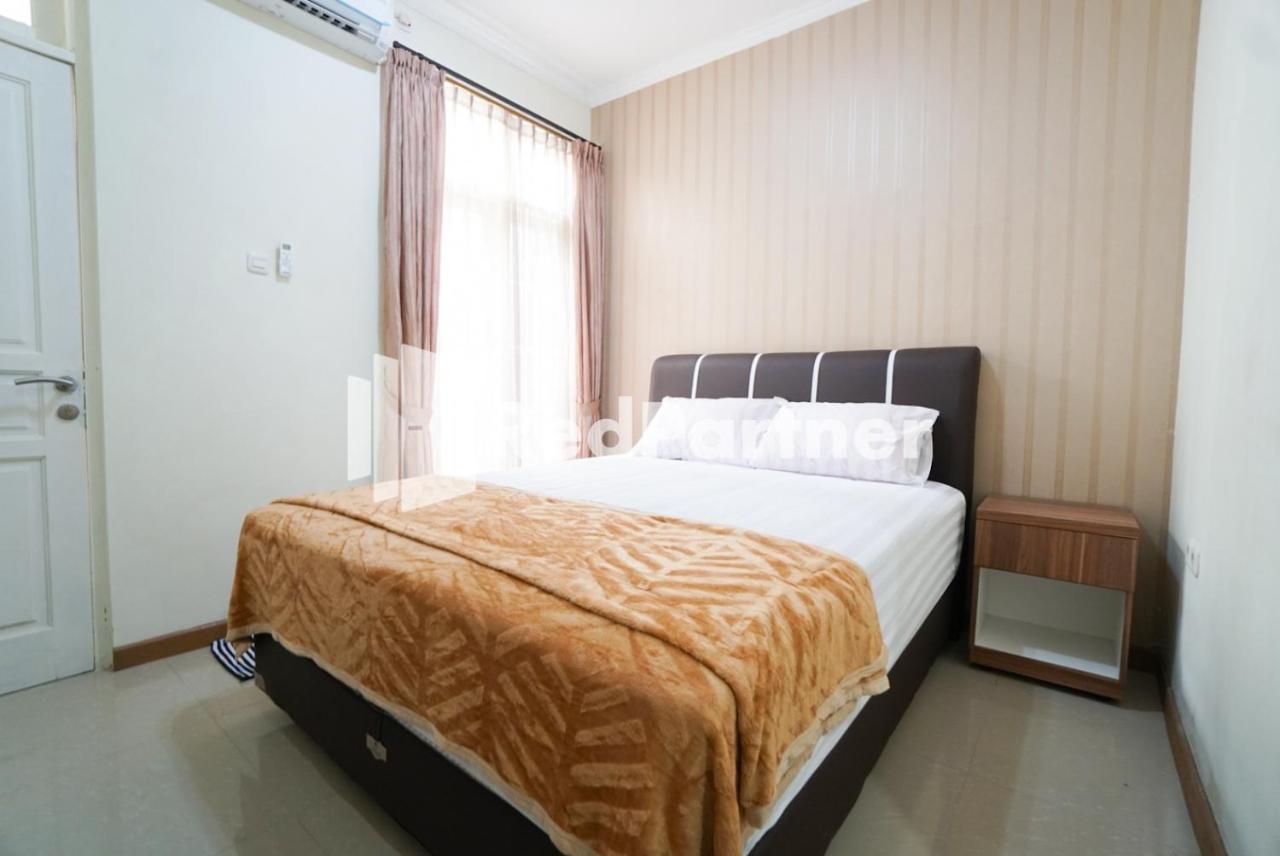 Fazza Syariah Mitra Reddoorz Hotel จาการ์ตา ภายนอก รูปภาพ