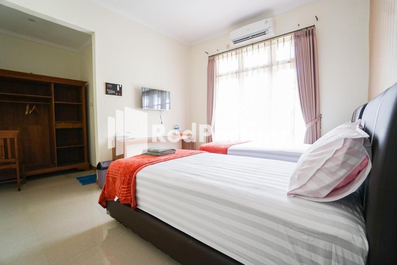 Fazza Syariah Mitra Reddoorz Hotel จาการ์ตา ภายนอก รูปภาพ